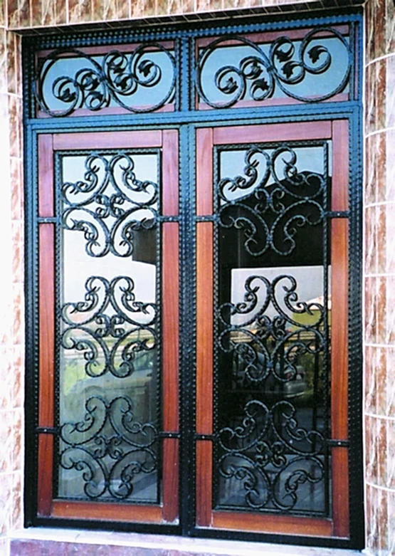 Ferforje Kapı Modelleri Apartman Giriş Kapısı FF 1149