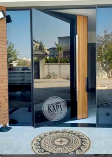 Camlı Pivot Kapı Piv3