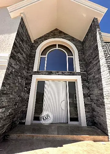 Beyaz Lüks Villa Kapısı B18