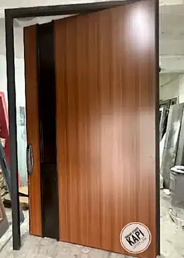 Kompozit Kaplama Pivot Kapı KP7