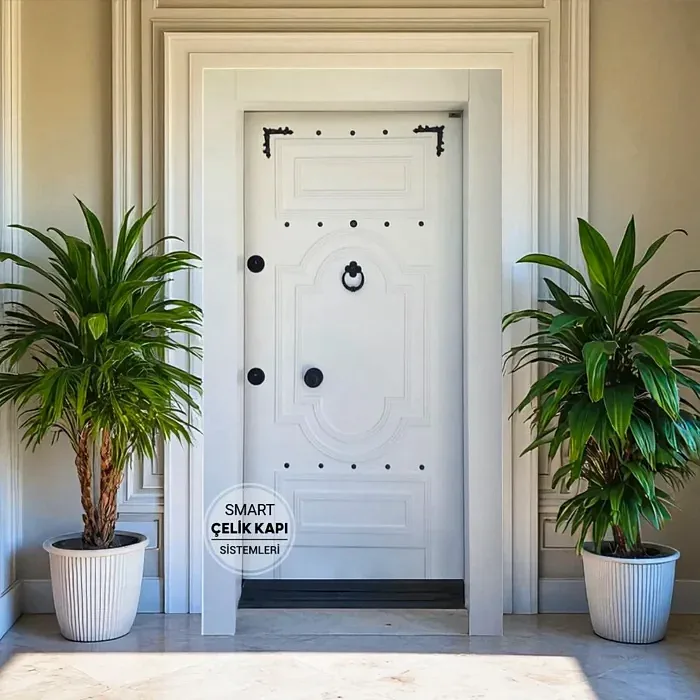 Beyaz Dekoratif Çelik Kapı Modeli PAD-4