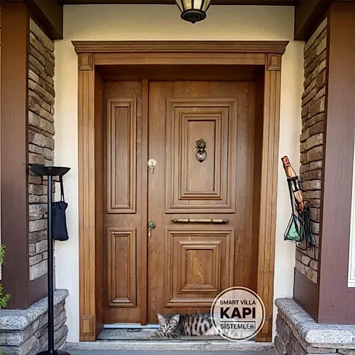 Klasik Ahşap Villa Kapısı – SDR-7